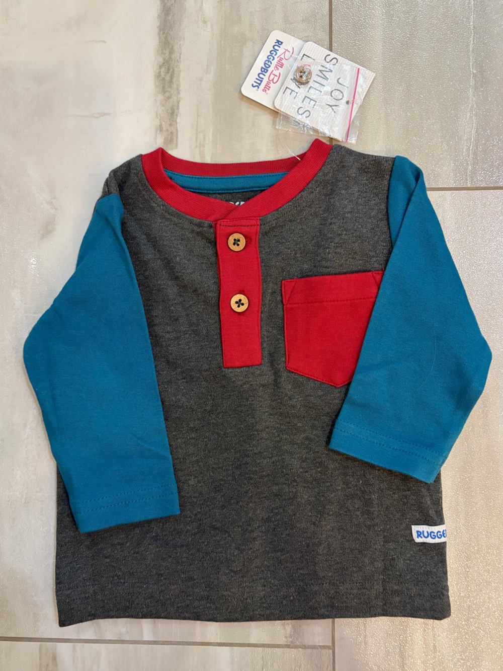 NWT RuggedButts Soft Gray Colorblock Long Sleeve Henley Pocket T-shirt boys 3-6M